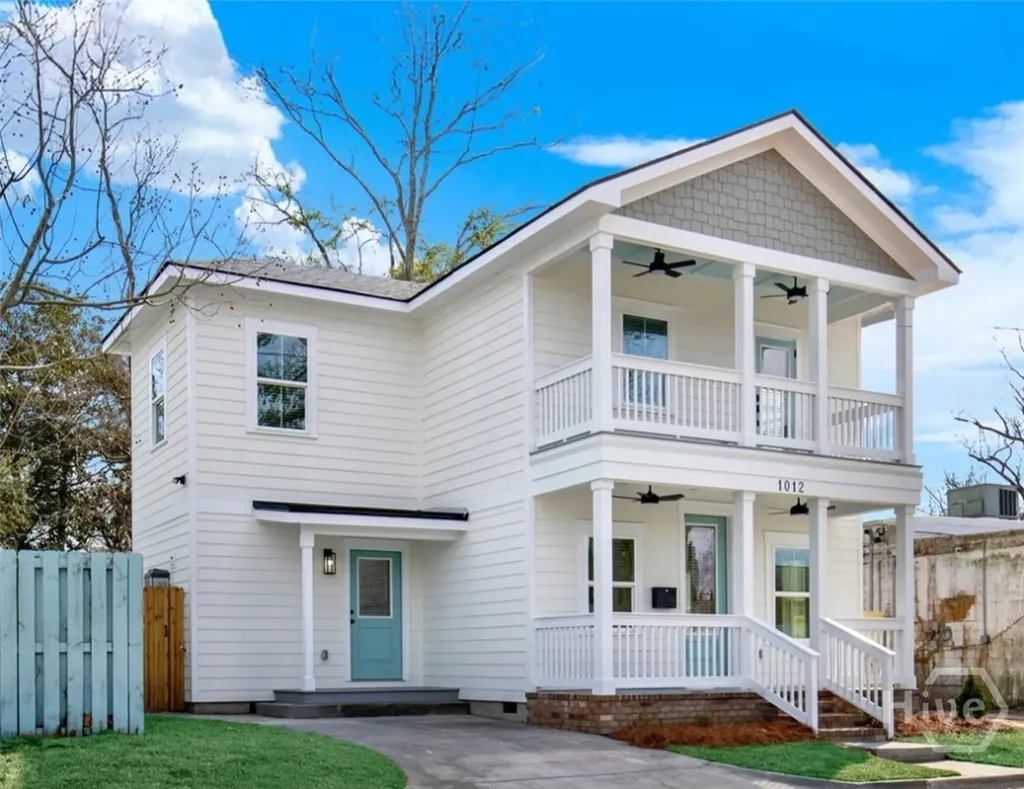 1012 Atlantic Savannah GA 31401