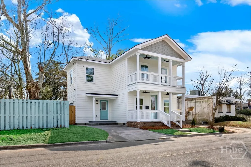 1012 Atlantic Savannah GA 31401