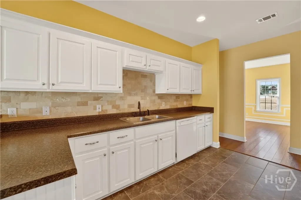 1225 E Hampton Drive Statesboro GA 30461