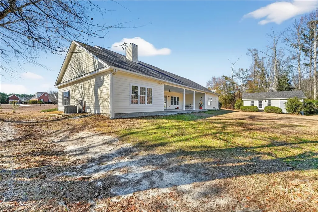 1225 E Hampton Drive Statesboro GA 30461