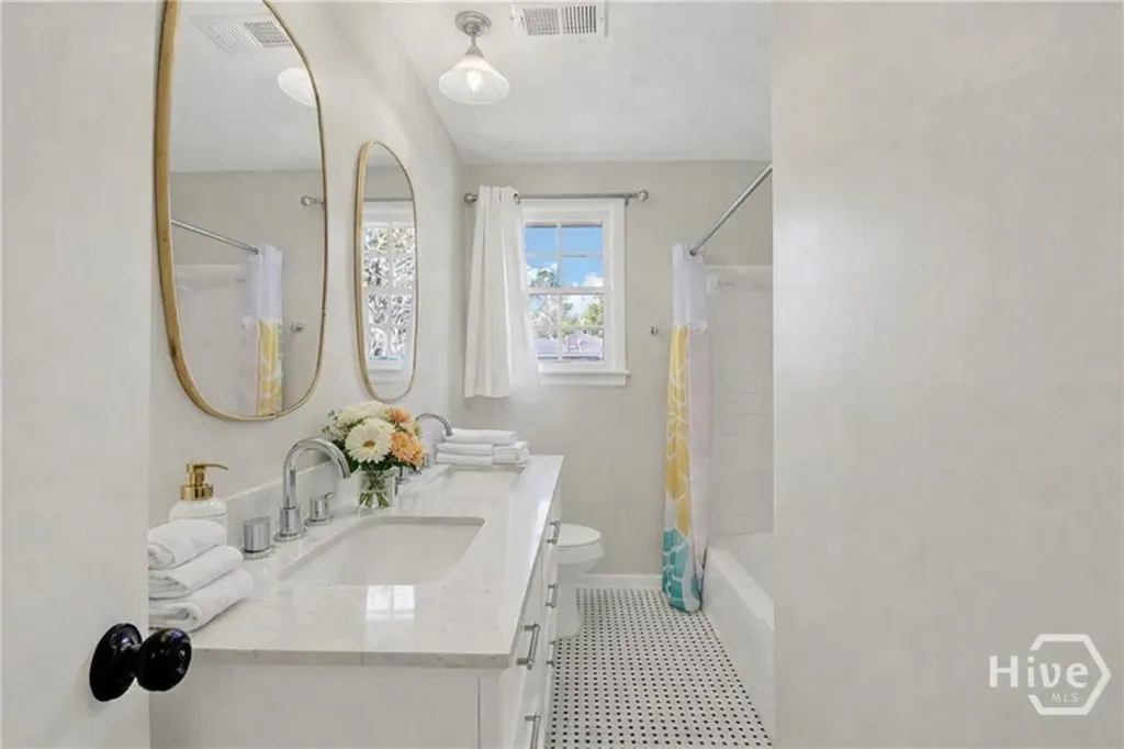 3 Berkley Place Savannah GA 31405