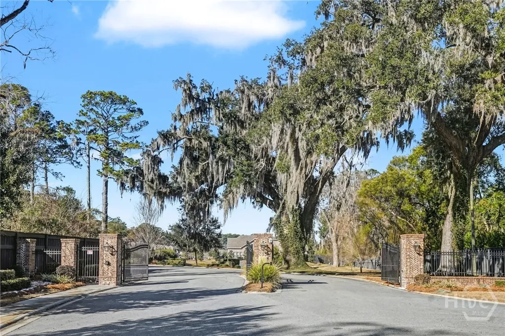 111B Hope Lane Savannah GA 31406