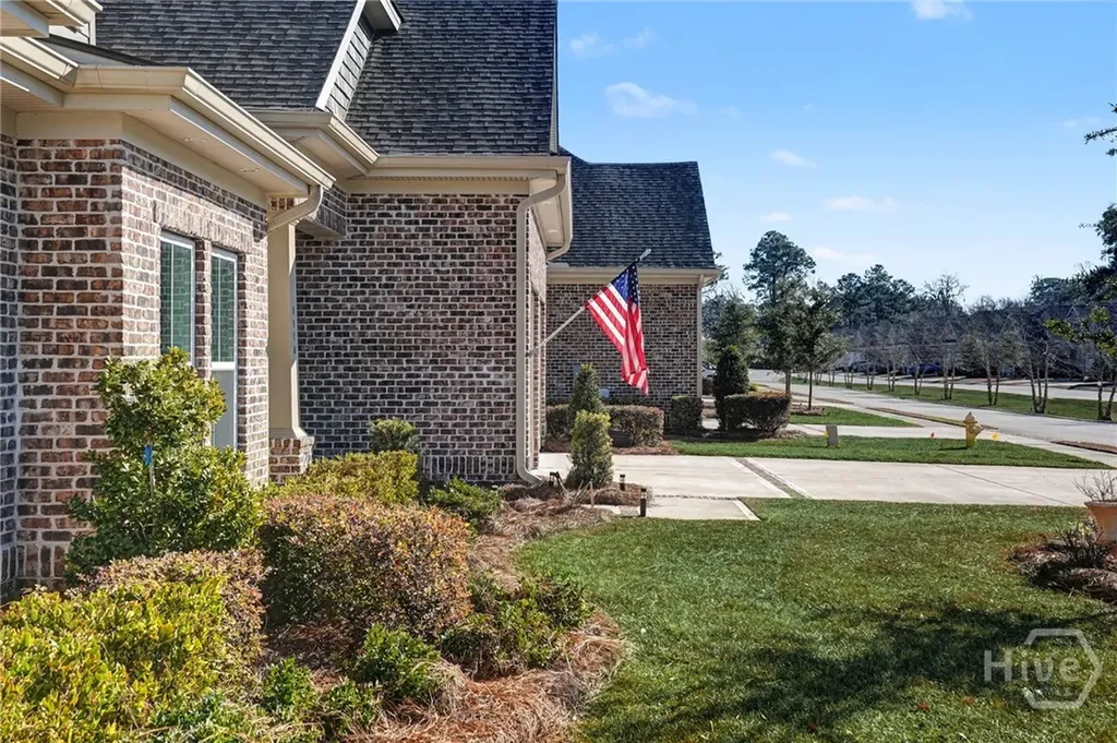 111B Hope Lane Savannah GA 31406