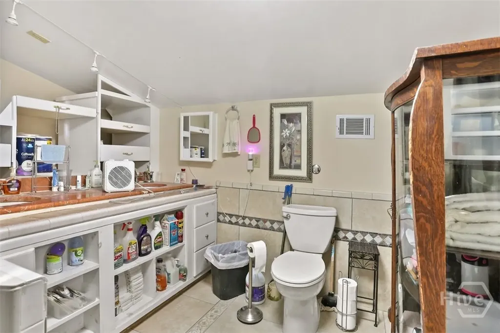 2901 W Bay Street Savannah GA 31408