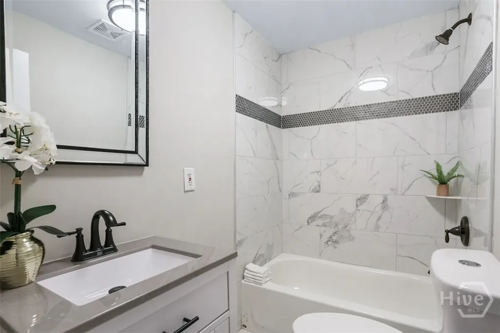 3127 Gilbert Street Savannah GA 31404