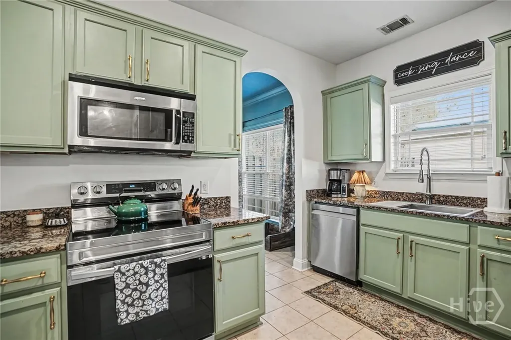 142 Willow Point Savannah GA 31407