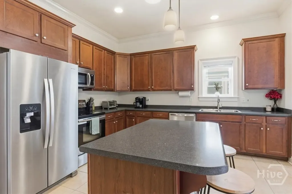 516 W 37th Street Savannah GA 31415