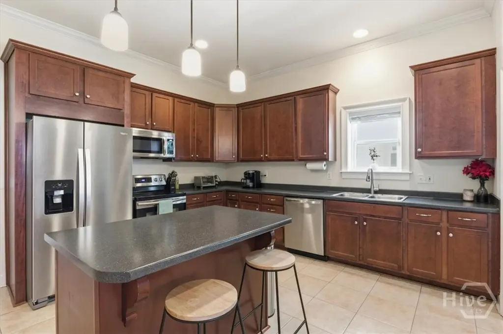 516 W 37th Street Savannah GA 31415