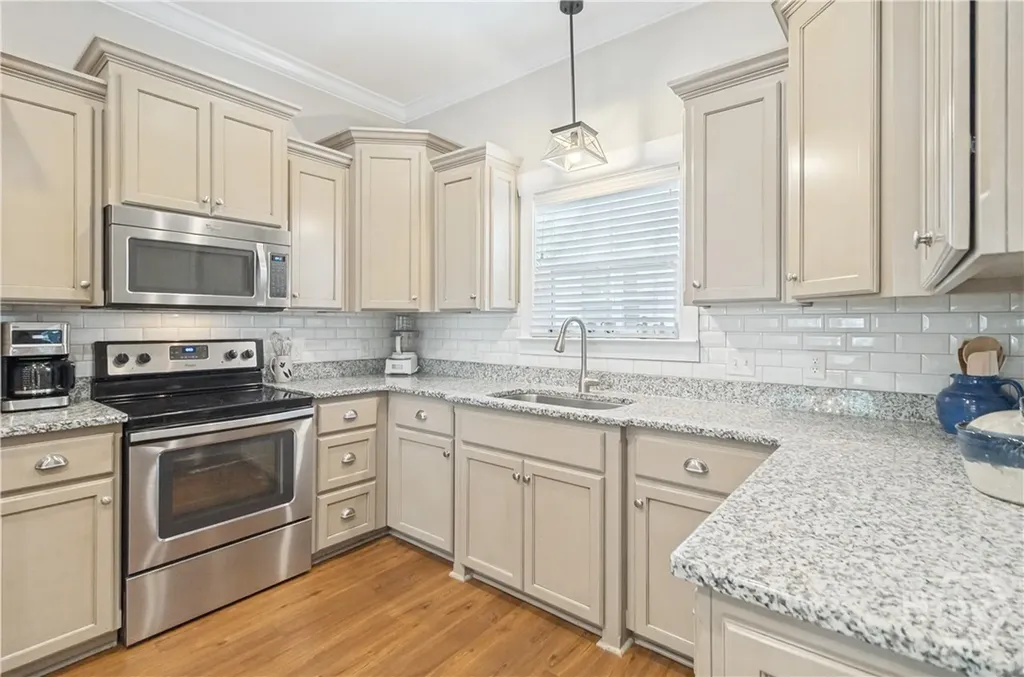 145 Blackjack Oak Drive E Richmond Hill GA 31324