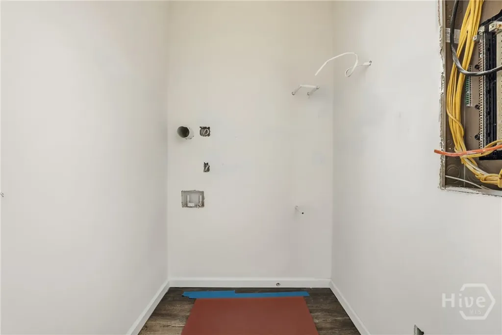 11 West Street Savannah GA 31415