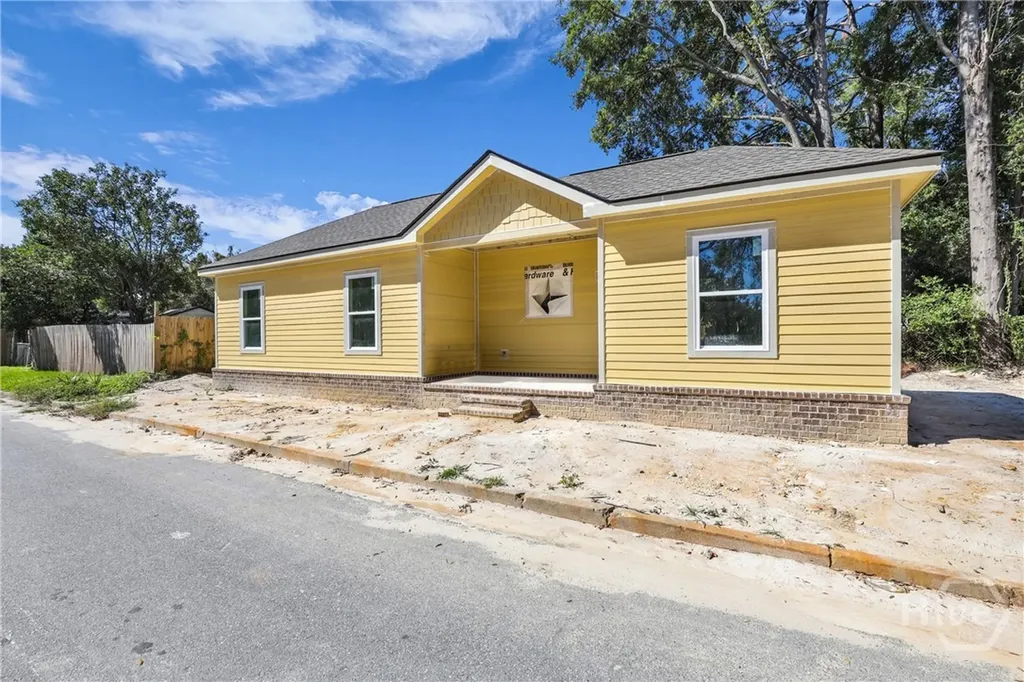 11 West Street Savannah GA 31415
