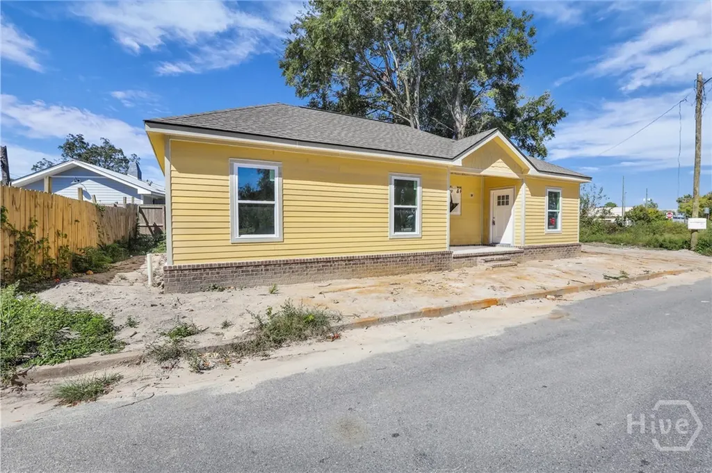 11 West Street Savannah GA 31415