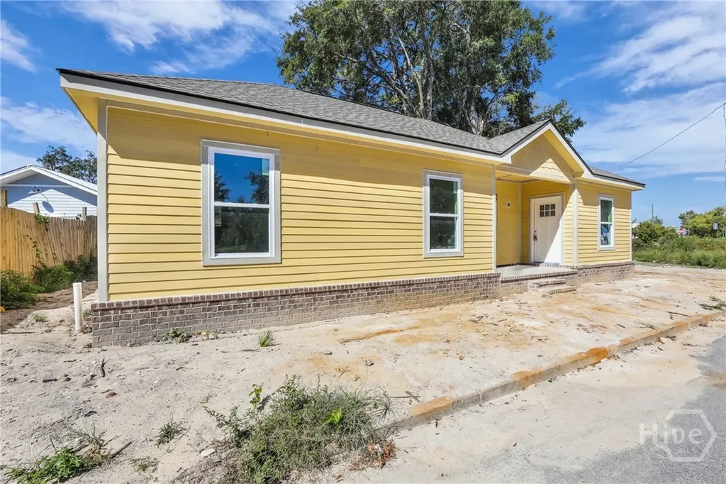 11 West Street Savannah GA 31415
