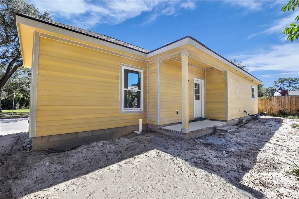 11 West Street Savannah GA 31415
