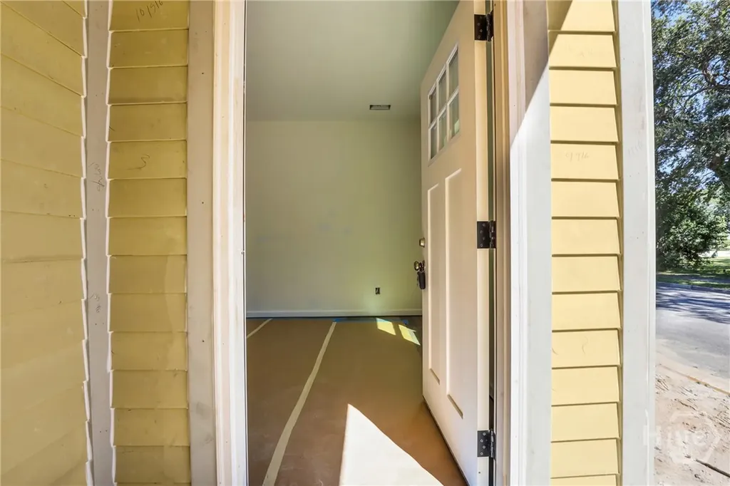 11 West Street Savannah GA 31415