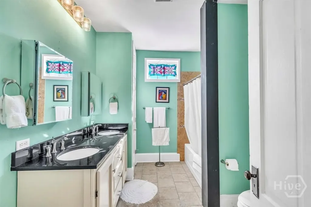 32 Habersham Street Savannah GA 31401