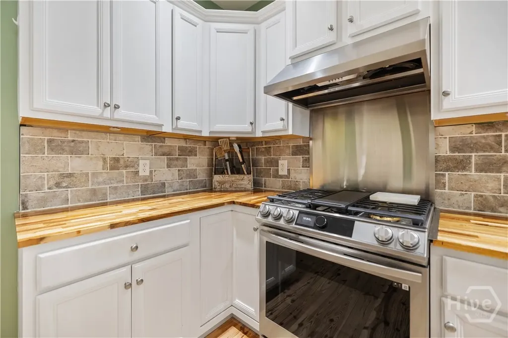 217 Bonaventure Road Thunderbolt GA 31404