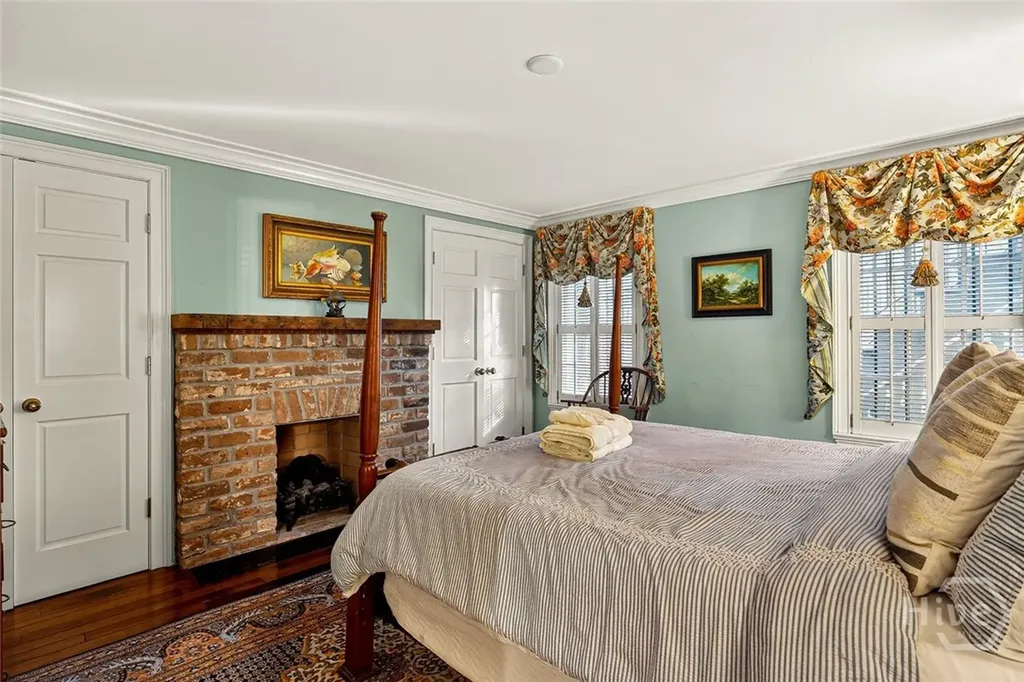 208 E Liberty Street Savannah GA 31401