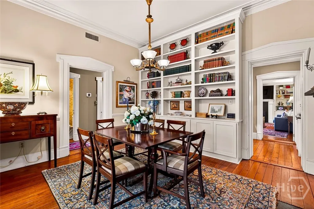 208 E Liberty Street Savannah GA 31401