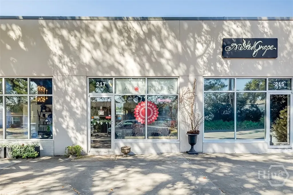 215 E Broad Street Savannah GA 31401