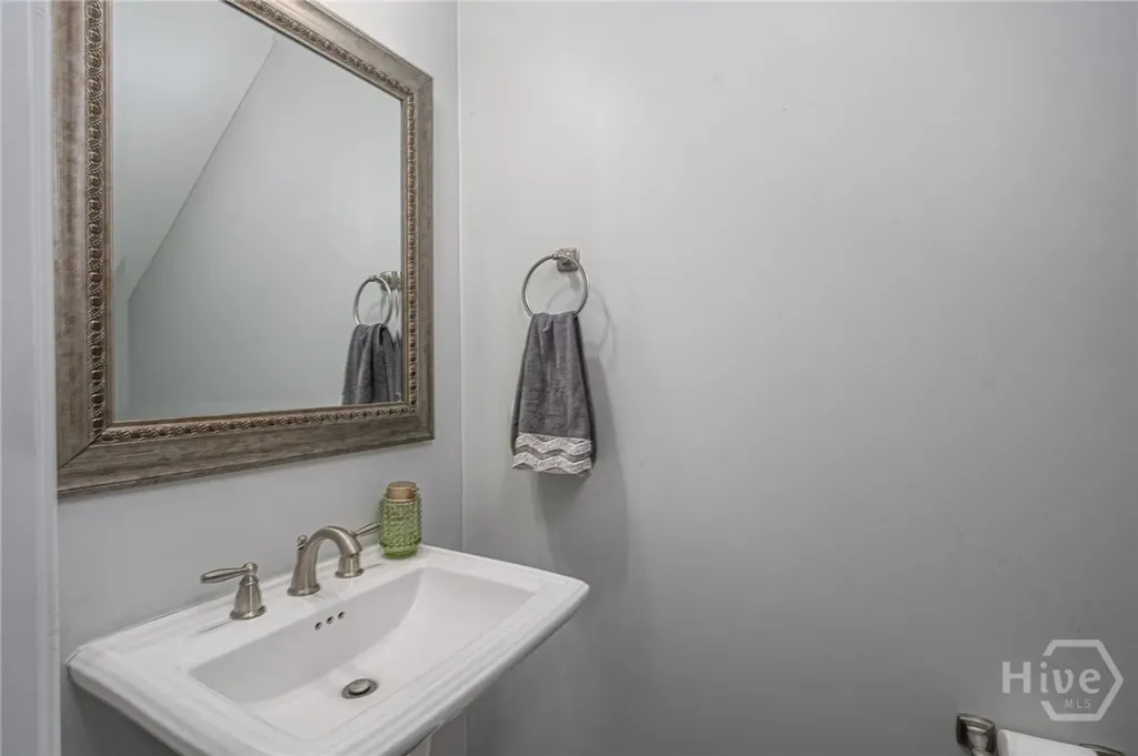5 Skipjack Lane Savannah GA 31411