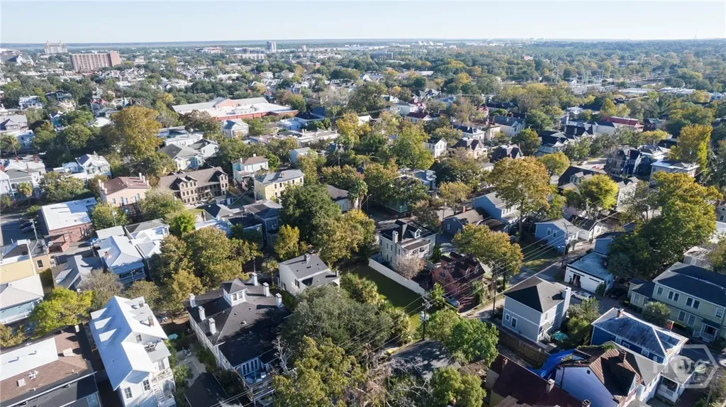 217 E Park Avenue Savannah GA 31401