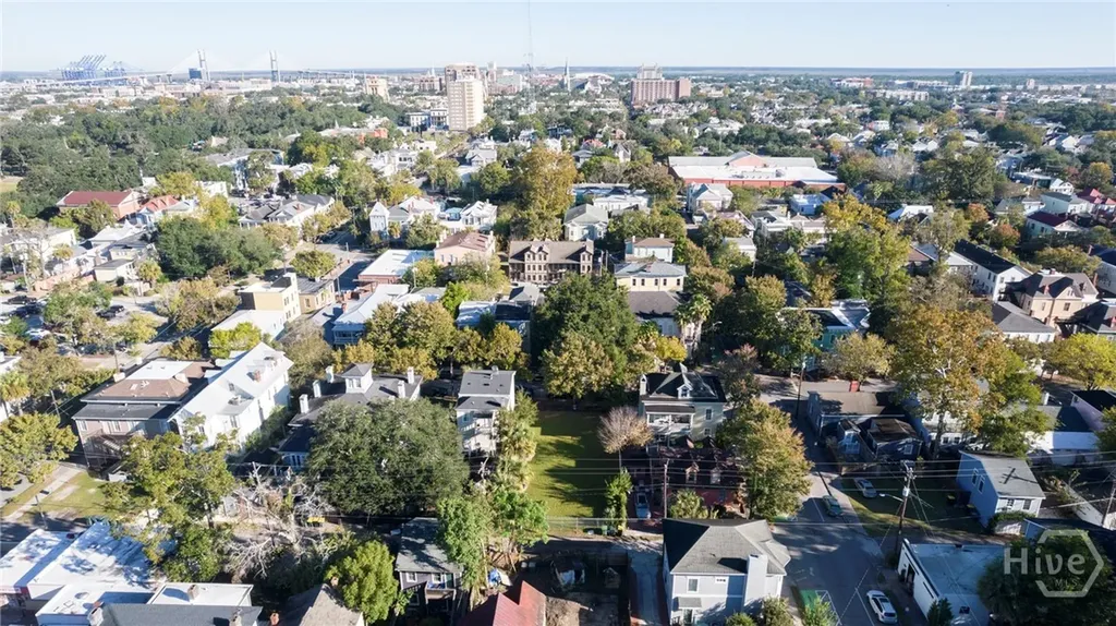 217 E Park Avenue Savannah GA 31401