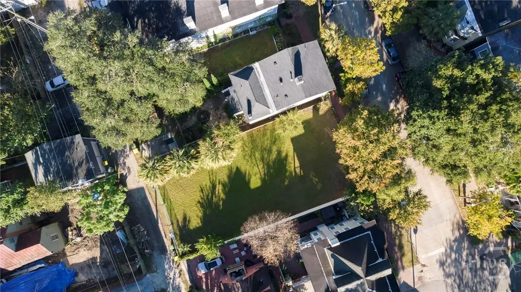 217 E Park Avenue Savannah GA 31401