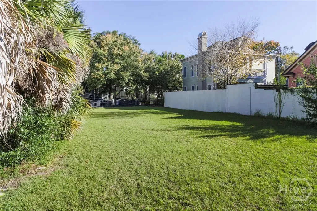 217 E Park Avenue Savannah GA 31401