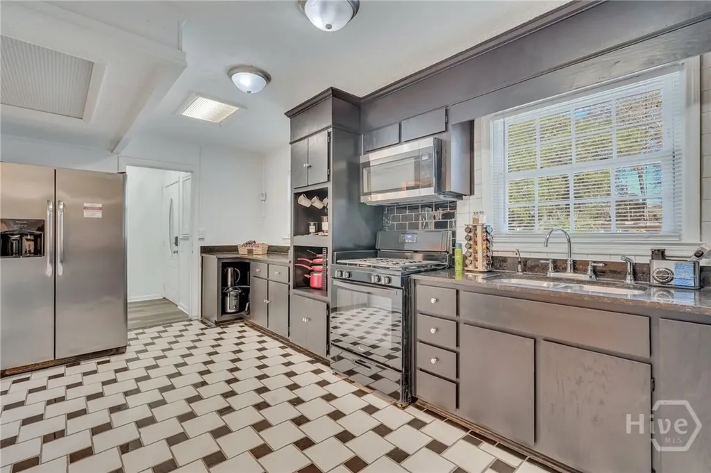 2207 Mason Drive Savannah GA 31404