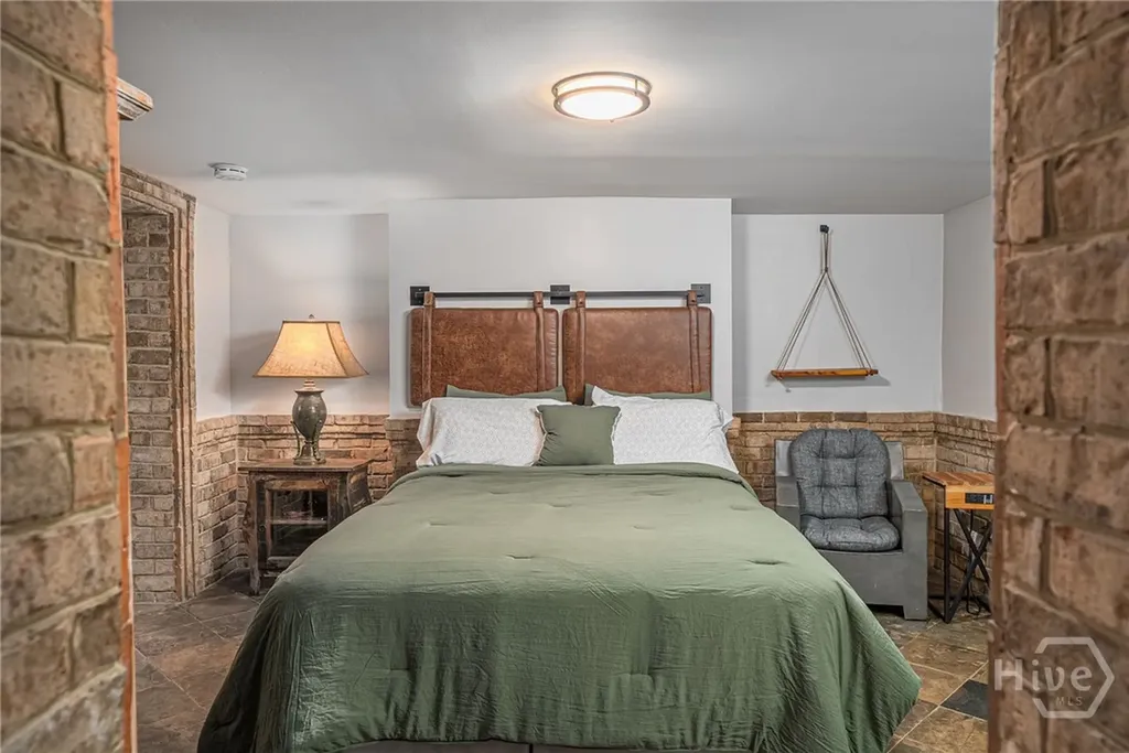 405 E Liberty Street Savannah GA 31401