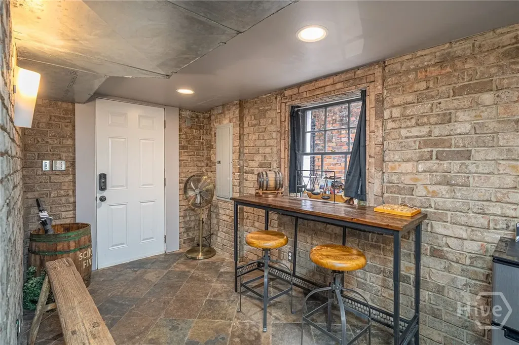 405 E Liberty Street Savannah GA 31401