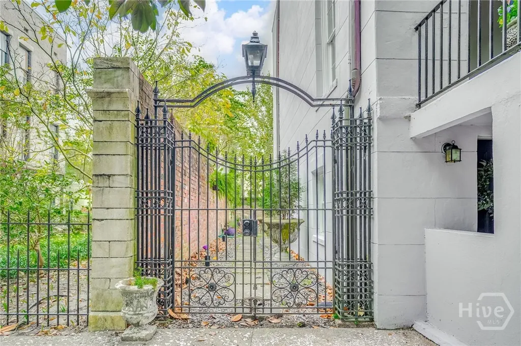405 E Liberty Street Savannah GA 31401
