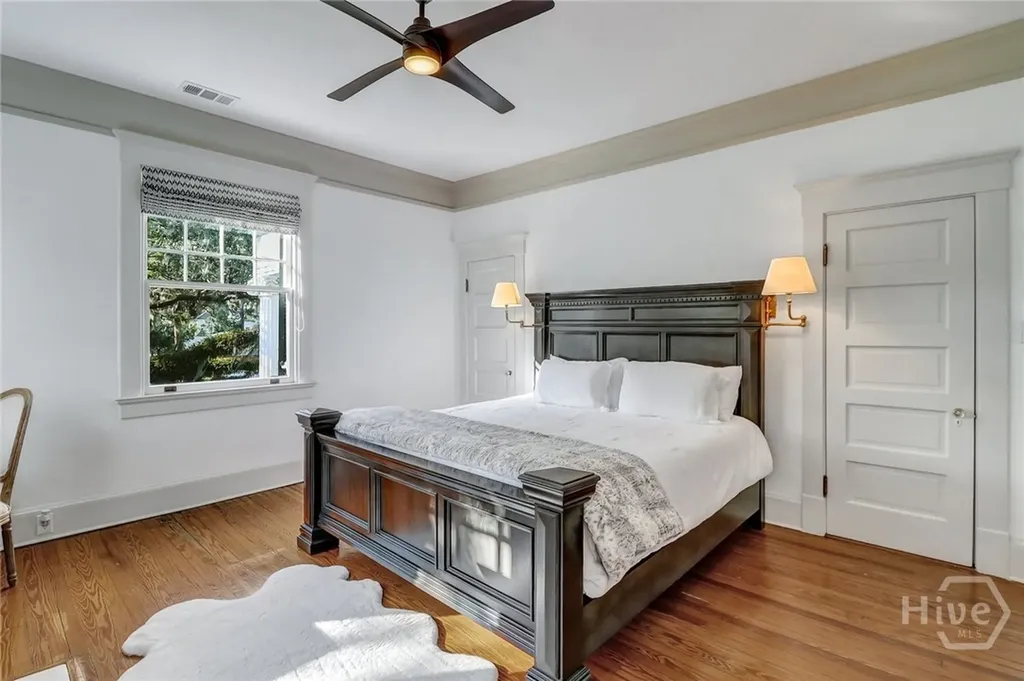 602 E Victory Drive Savannah GA 31405