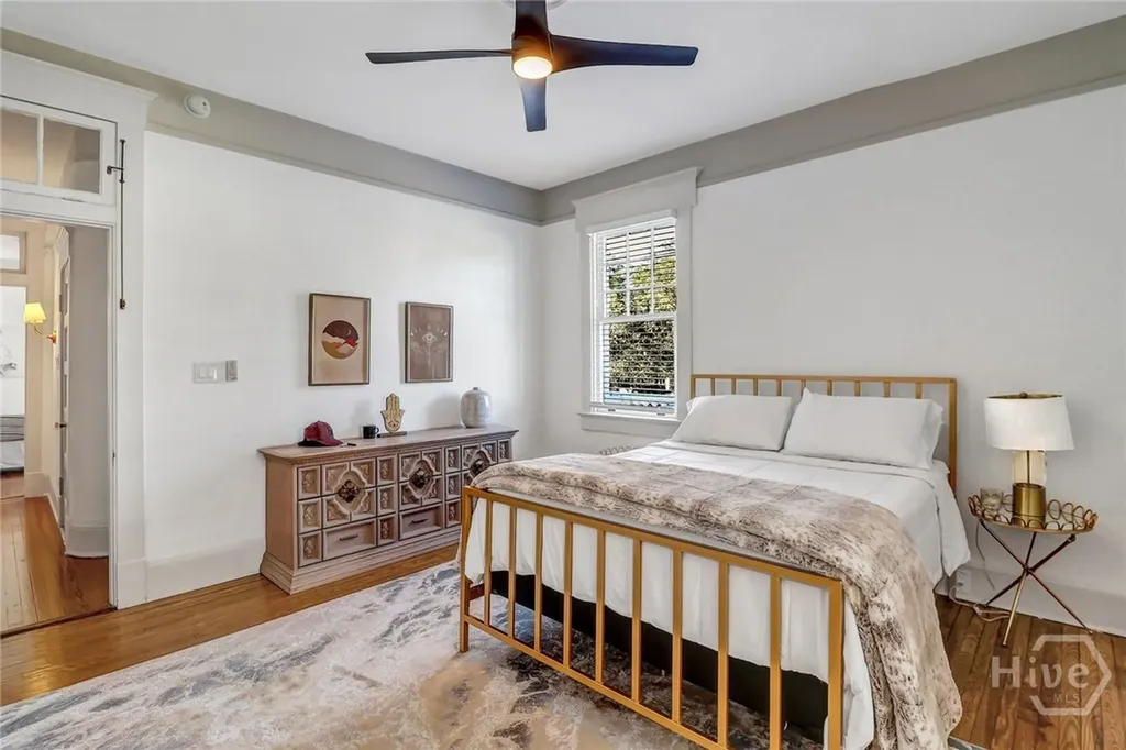 602 E Victory Drive Savannah GA 31405