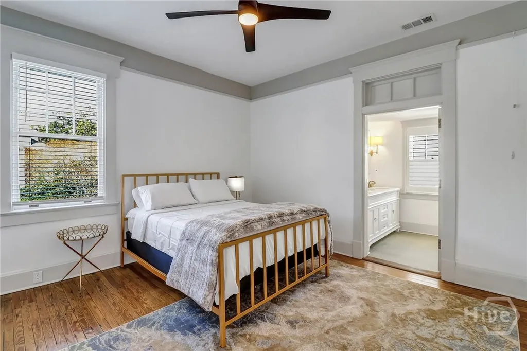 602 E Victory Drive Savannah GA 31405