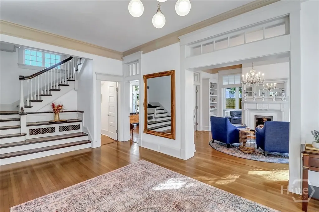 602 E Victory Drive Savannah GA 31405