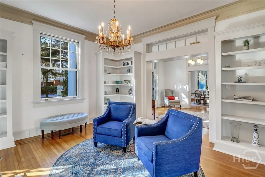 602 E Victory Drive Savannah GA 31405