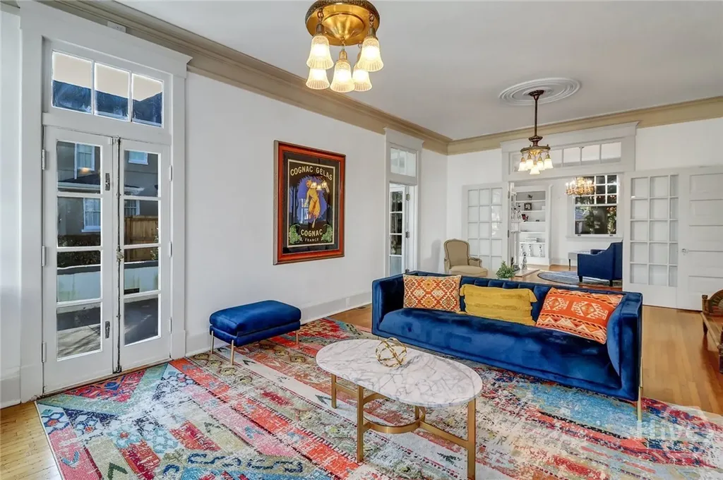 602 E Victory Drive Savannah GA 31405