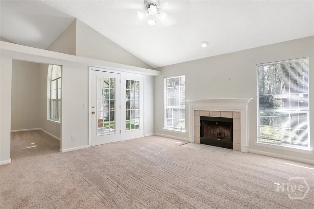 105 Laurens Lane Savannah GA 31419