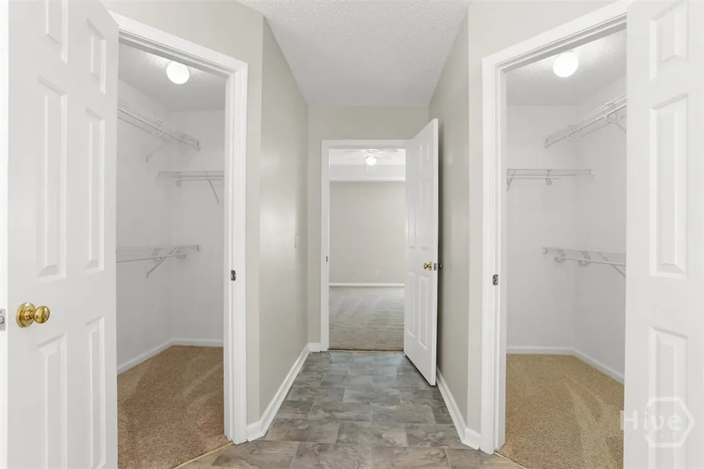 105 Laurens Lane Savannah GA 31419