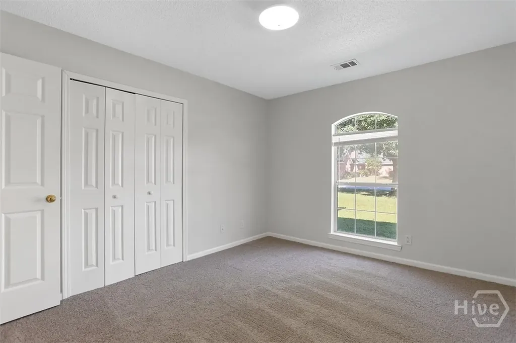 105 Laurens Lane Savannah GA 31419