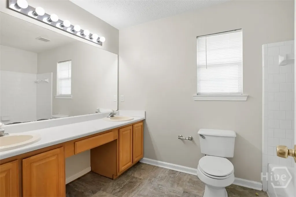 105 Laurens Lane Savannah GA 31419