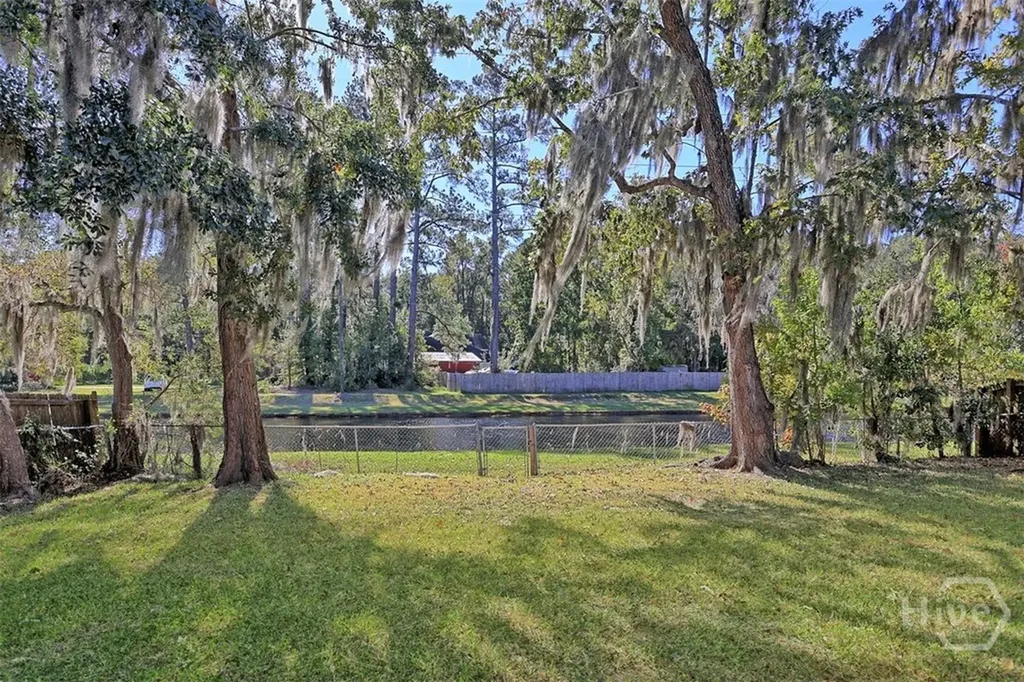 105 Laurens Lane Savannah GA 31419