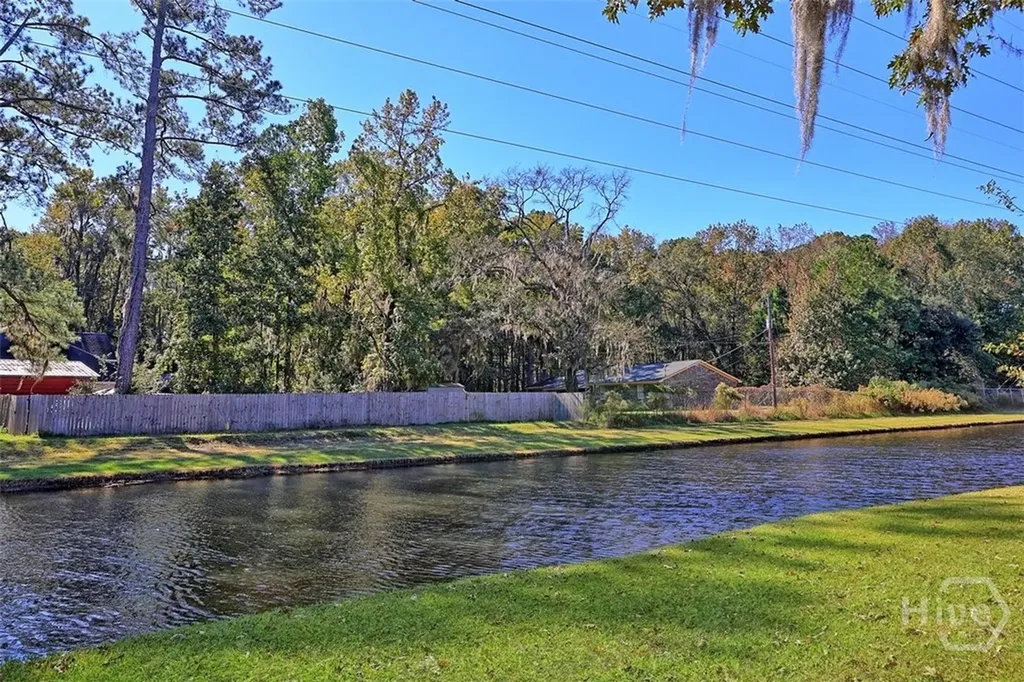 105 Laurens Lane Savannah GA 31419