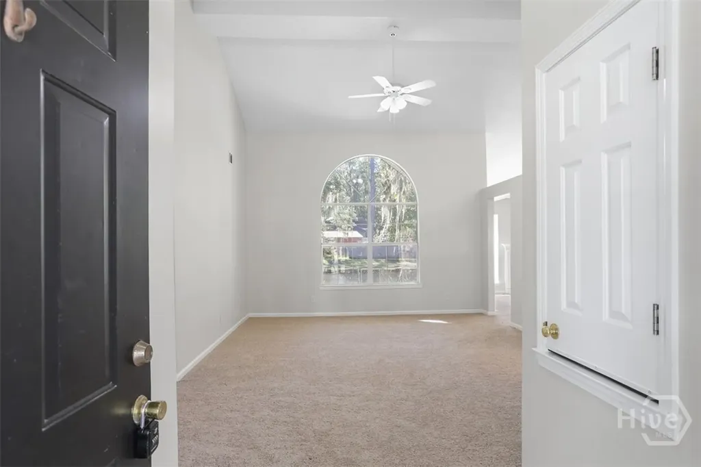 105 Laurens Lane Savannah GA 31419