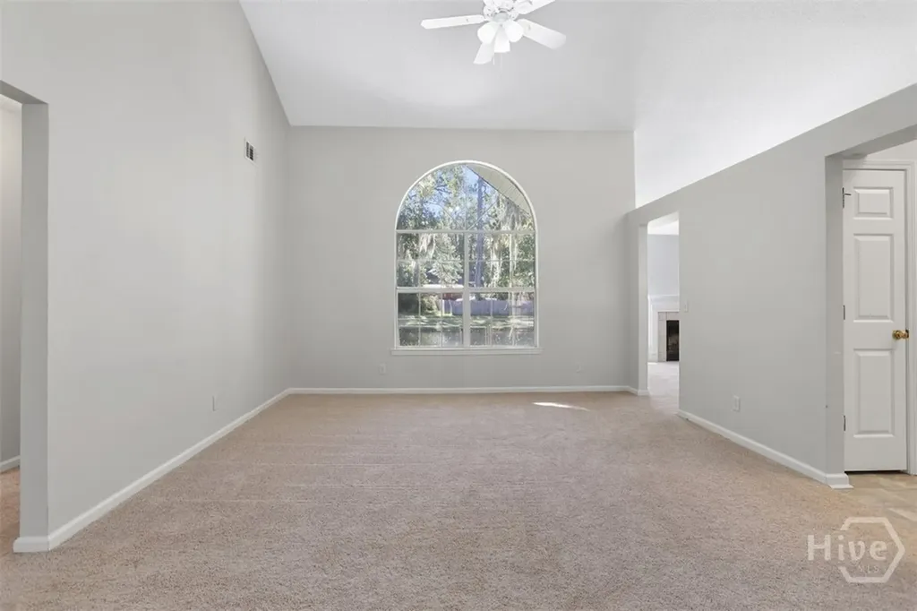 105 Laurens Lane Savannah GA 31419