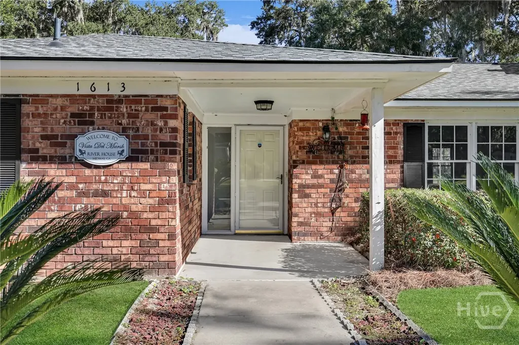 1613 Lake Drive Midway GA 31320