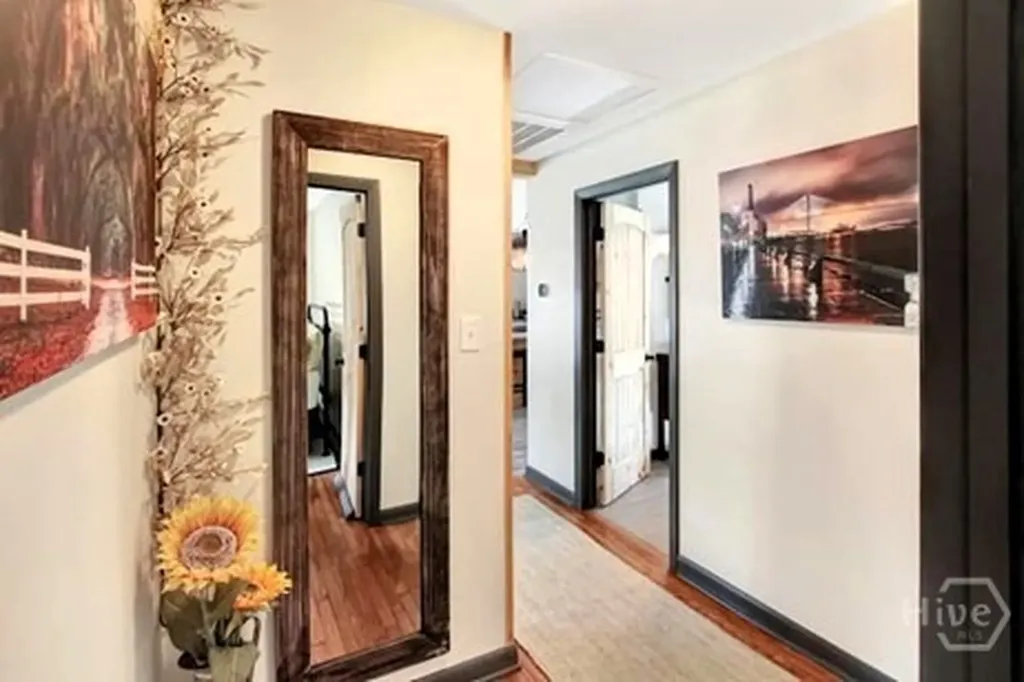 171 Smith Avenue Savannah GA 31408