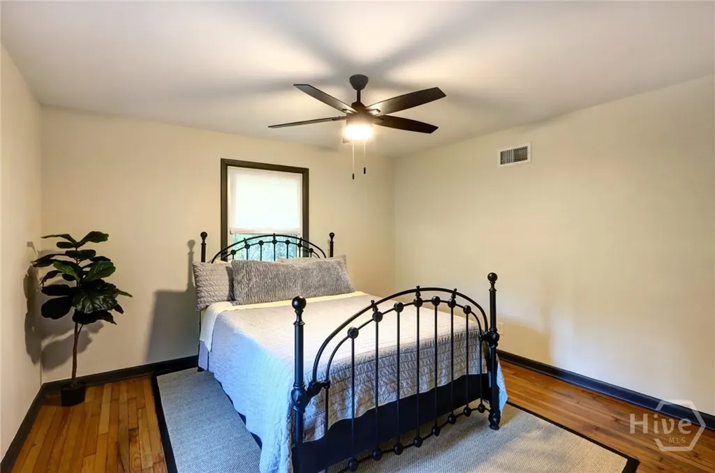 171 Smith Avenue Savannah GA 31408